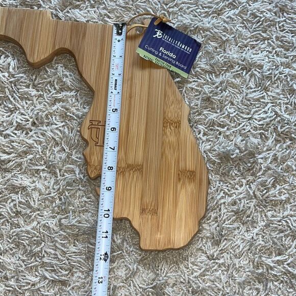 New Totally Bamboo State of Florida Shaped University of Tampa Serving Cutting B - Picture 4 of 9